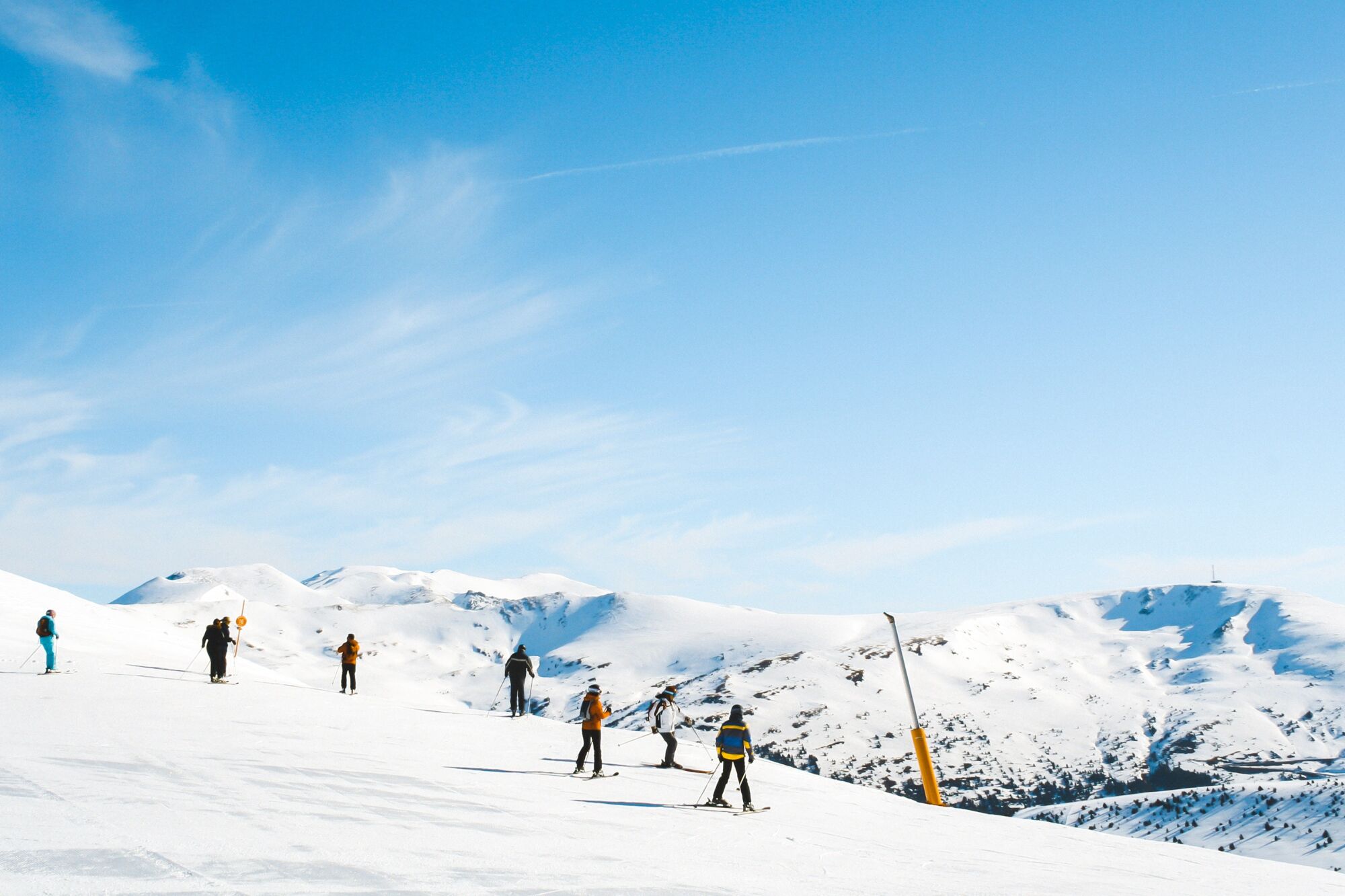 Veilig op skibaan door ski's te laten waxen en slijpen